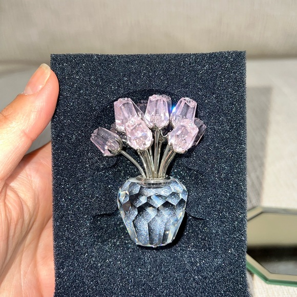 Swarovski Pink Dozen Roses Figurine - Picture 5 of 5